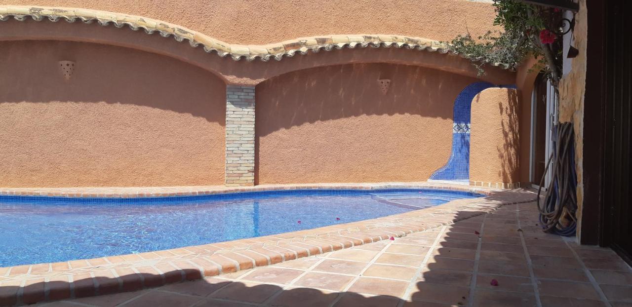 Villa Puerto Blanco Кальпе Экстерьер фото